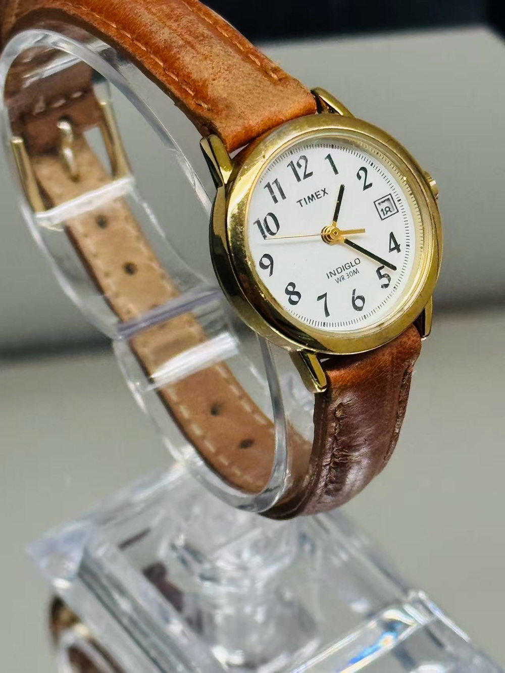 Vintage Timex Indiglo WR30M Women’s Quartz Watch Gold Tone Date New Battery Runs - Picture 3 of 11